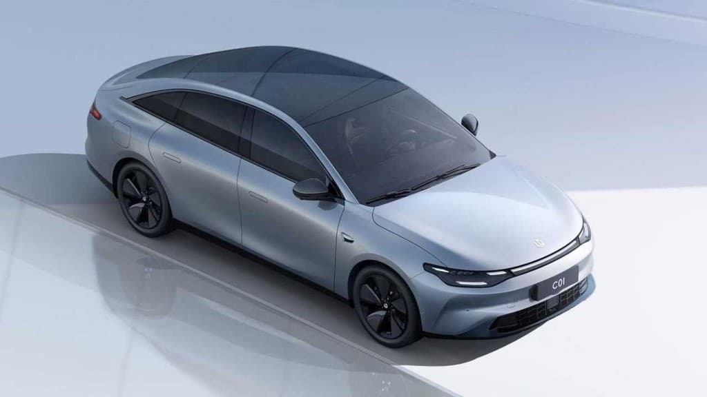 Leapmotor C01 — arquitectura de berlina eléctrica