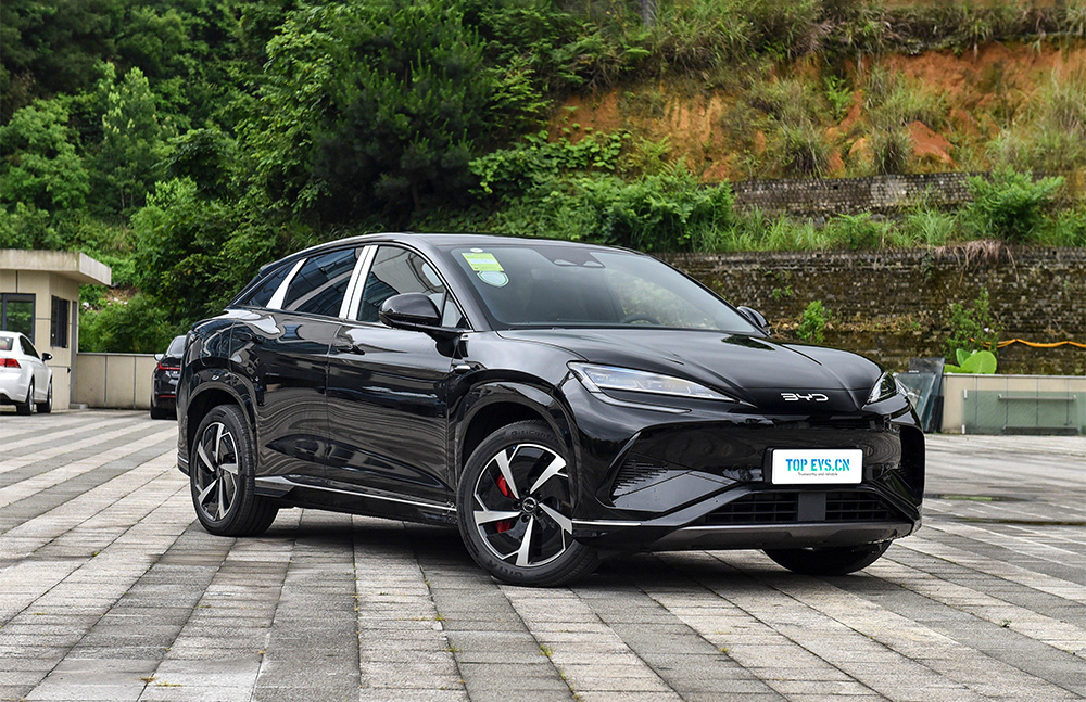 BYD Sealion 7 — vista frontal tres cuartos