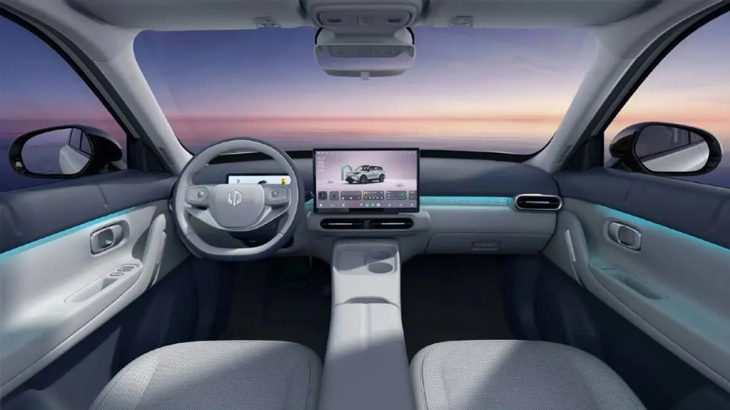Leapmotor A10 — cabina con pantalla central y Leap OS